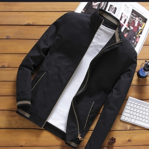 Clothes - Picture 4 of 4